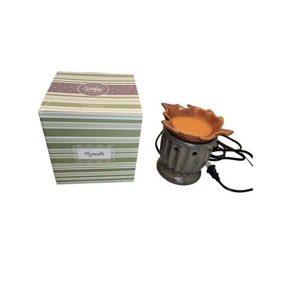 Scentsy PLYMOUTH Leaf Wax Warmer Retired Full Size With Blub 3 Wax Bars Fall - Picture 6 of 16